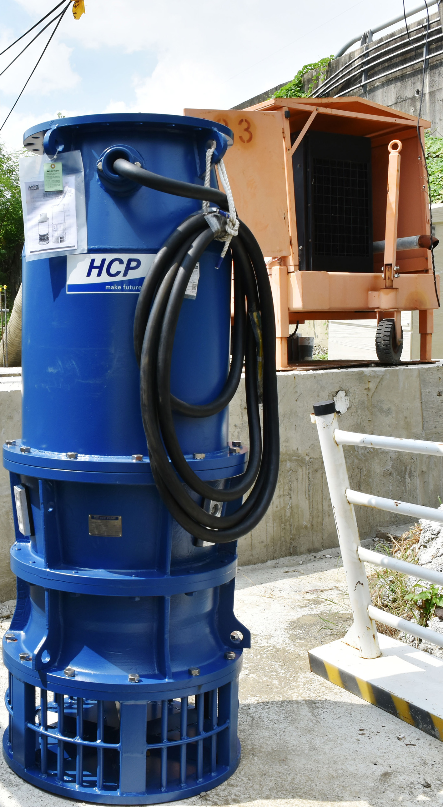 台湾高雄 冈山潭底排水渠道浚深及护岸改善工程